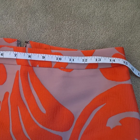 Vibrant Ann Taylor Orange and Nude Patterned Skirt | Size 4 - Picture 2 of 6